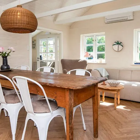 Seaside Bliss In Hejlsminde - By Traum *